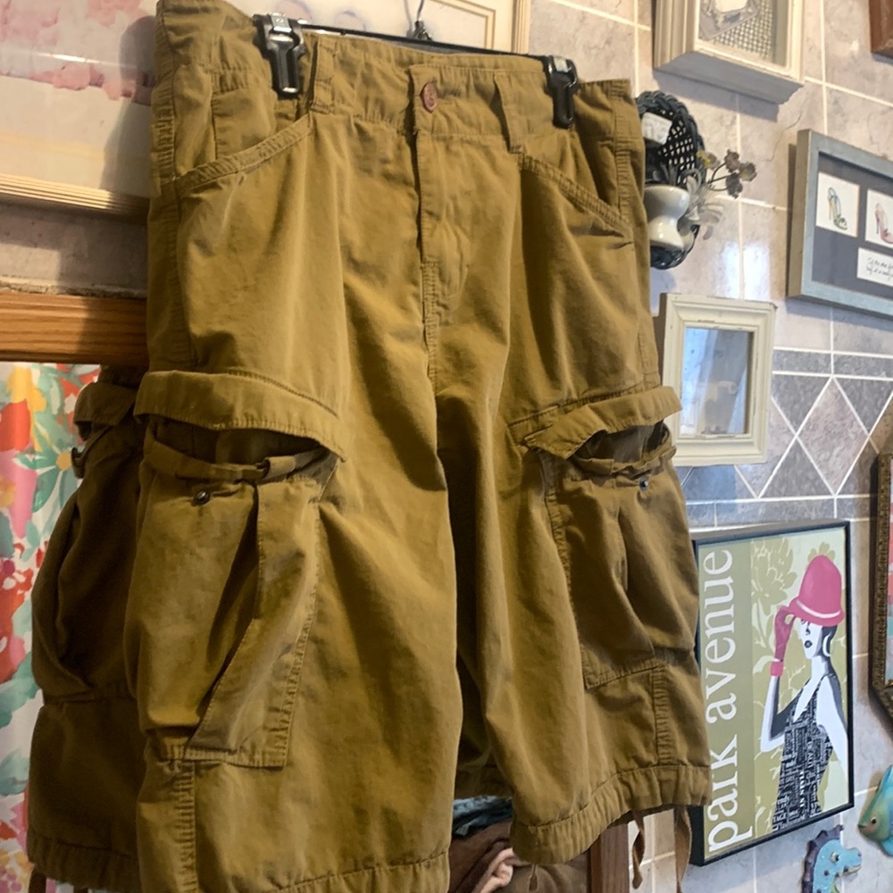 Decibel shorts